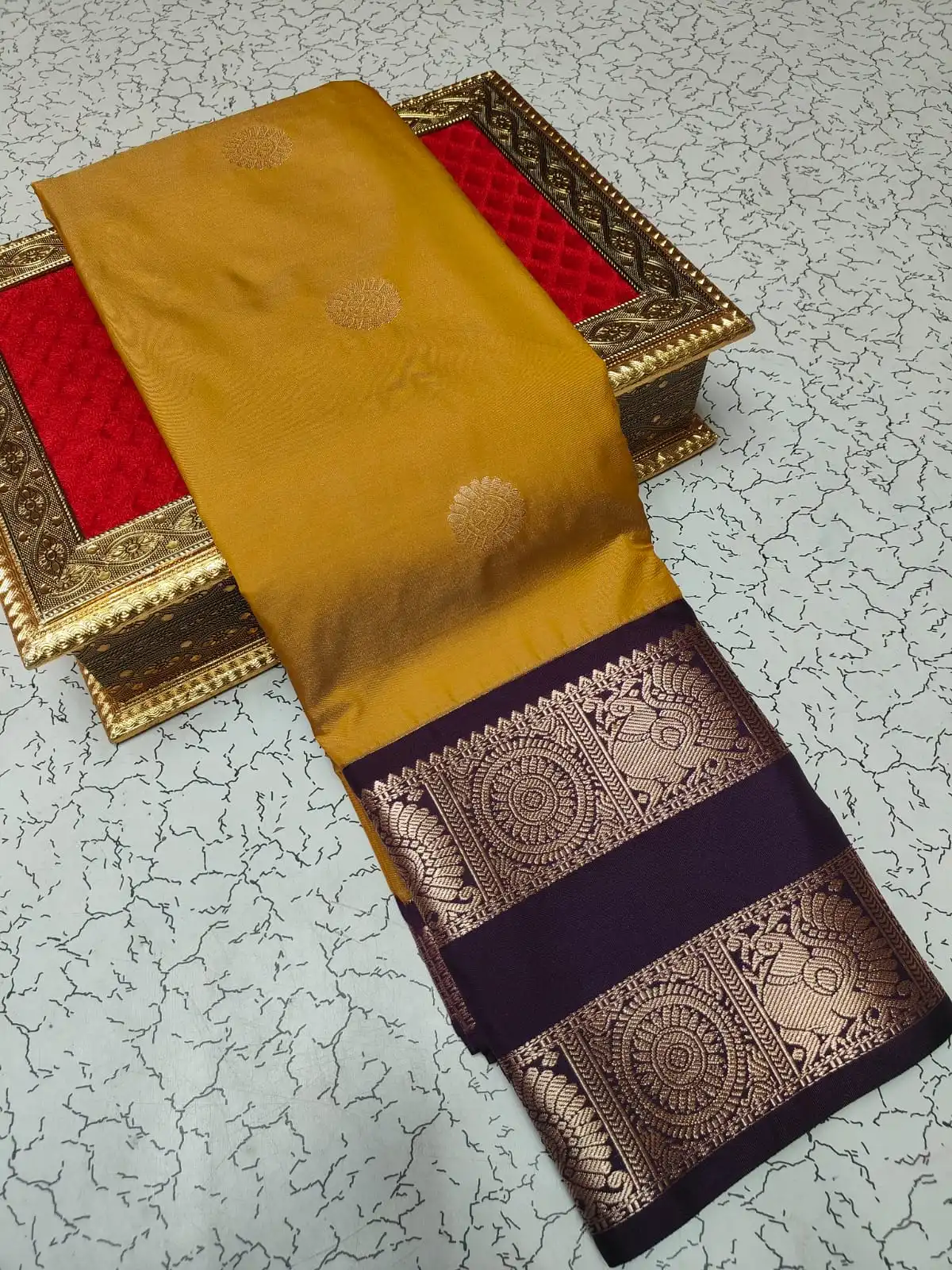 Chakra Floral Butta Semi Kanchipuram Silk Saree